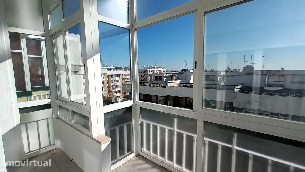 Apartamento de 3 assoalhadas em Oeiras para arrendamento - Grande imagem: 3/41