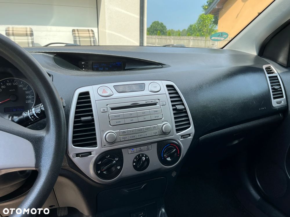 Hyundai i20 1.2 Edition Plus - 11
