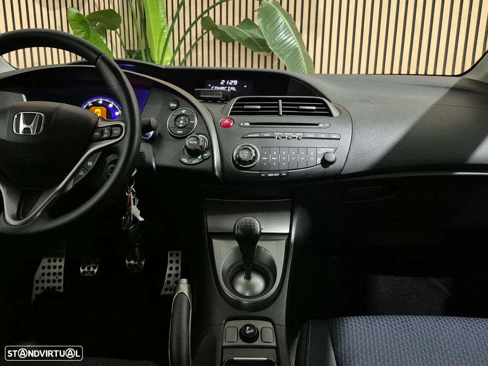 Honda Civic 1.4 i-VTEC Sport Edition - 10