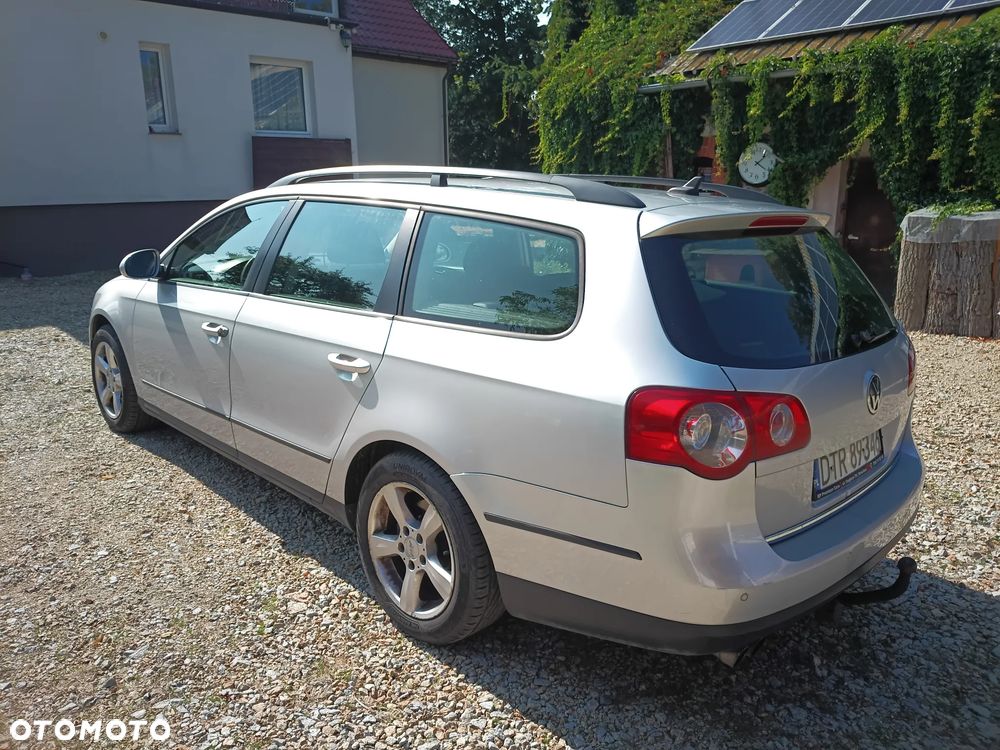 Volkswagen Passat 2.0 TDI Comfortline DSG - 6