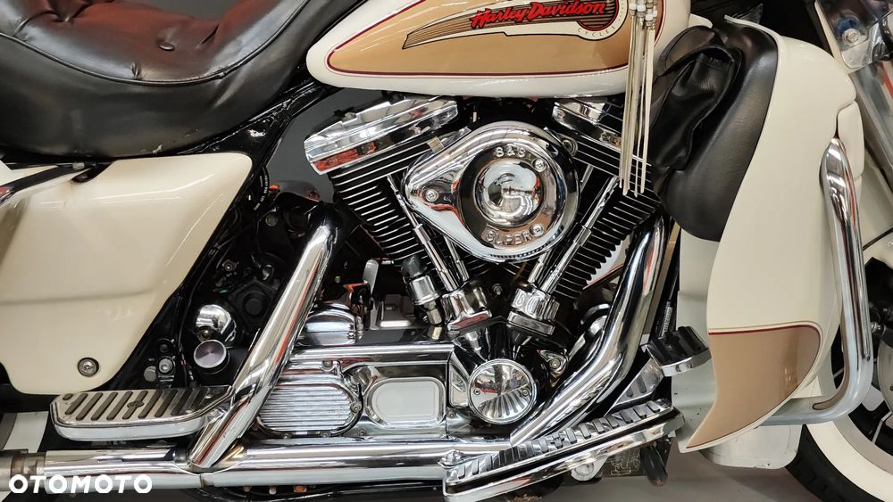 Harley-Davidson FLH Electra Glide - 12