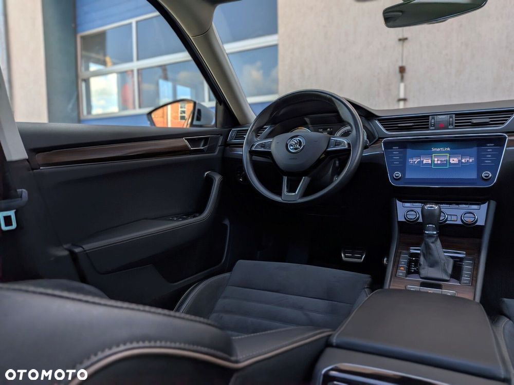 Skoda Superb 2.0 TDI SCR 4x4 Scout DSG - 15