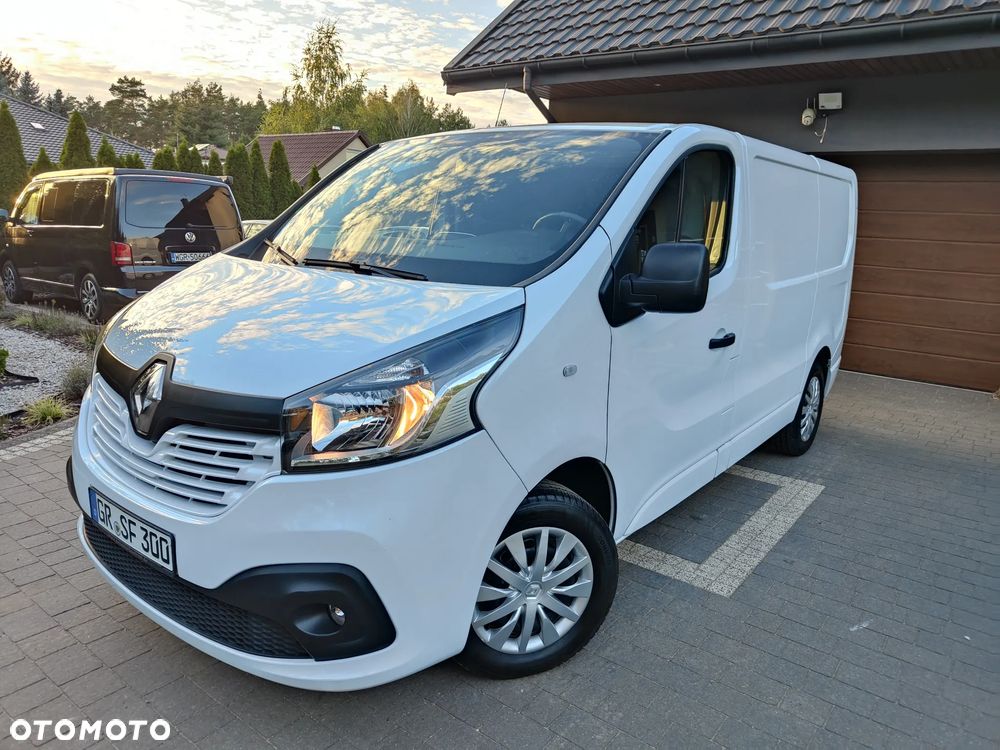 Renault Trafic - 2