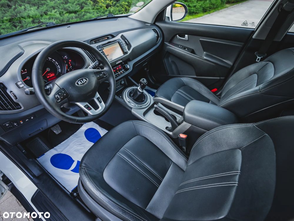 Kia Sportage 1.7 CRDI 2WD ISG Dream-Team Edition - 34