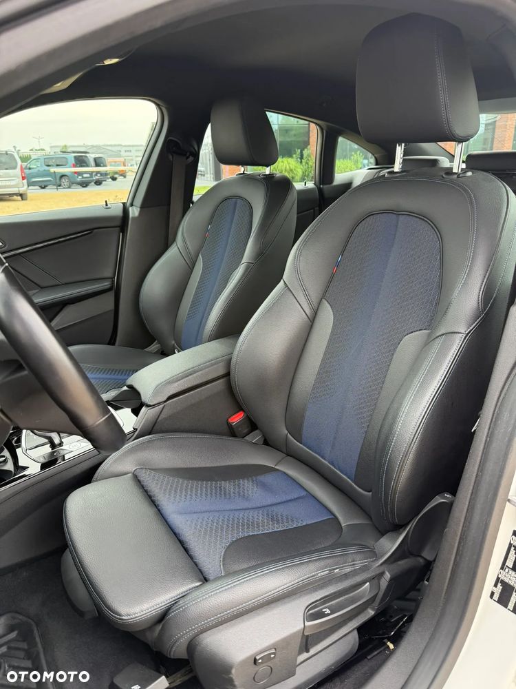BMW Seria 2 216d M Sport - 11