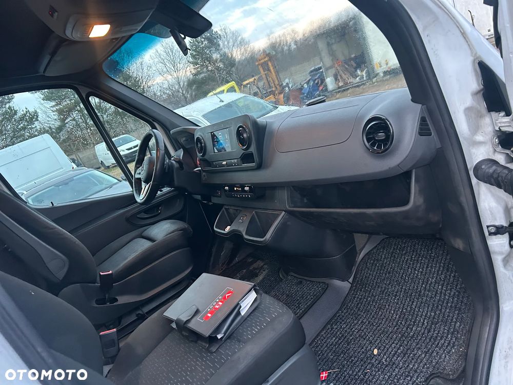 Mercedes-Benz Sprinter BUS 9-osobowy automat - 17