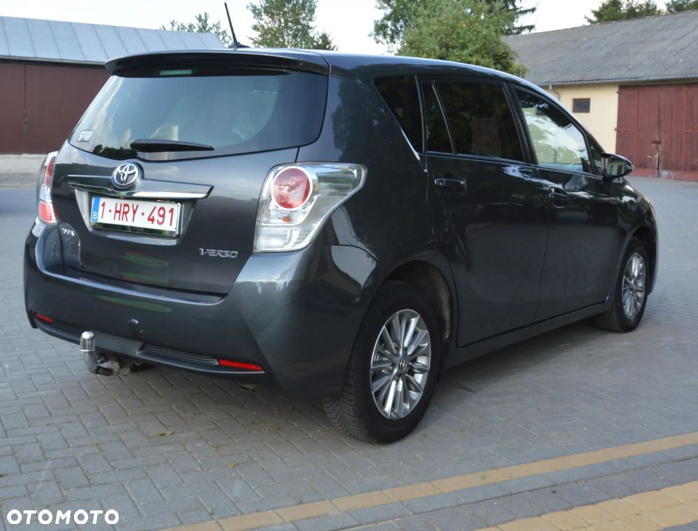 Toyota Verso - 7