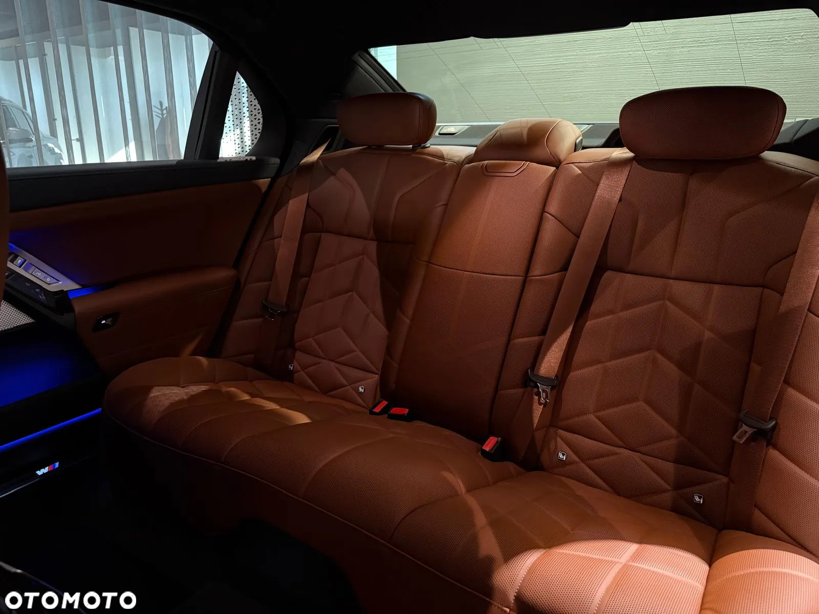 BMW Seria 7 - 18