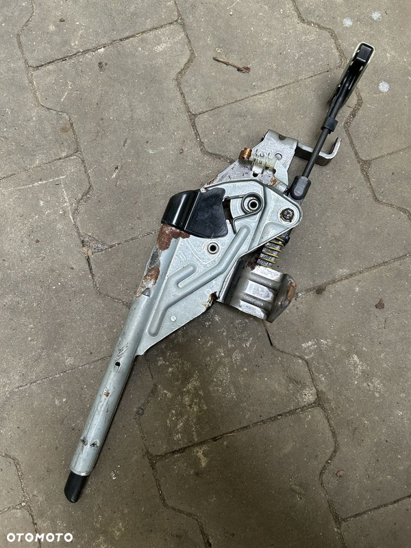 Dzwignia recznego bmw e90