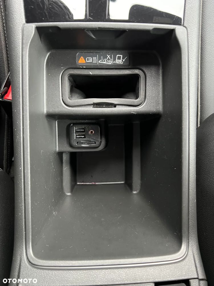 Opel Insignia 2.0 T 4x4 GSi + S&S - 26