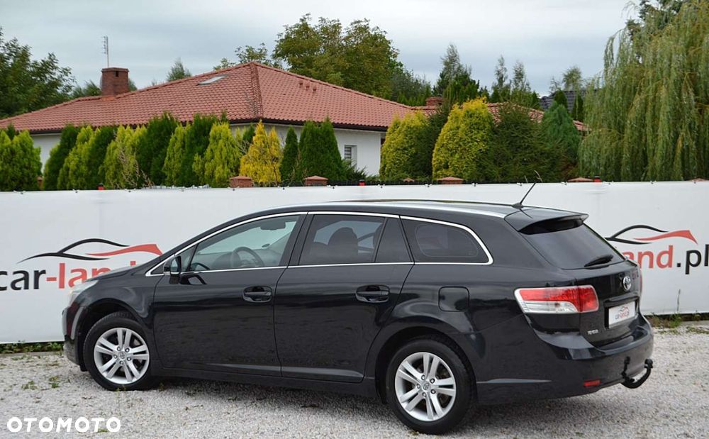 Toyota Avensis - 9