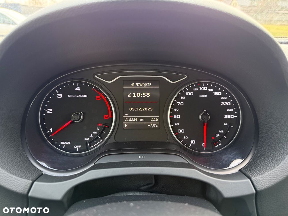 Audi A3 Sportback 1.6 TDI (clean diesel) S tronic Attraction - 9