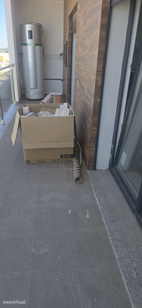 T3 dúplex com terraço e parqueamento. - Grande imagem: 4/23