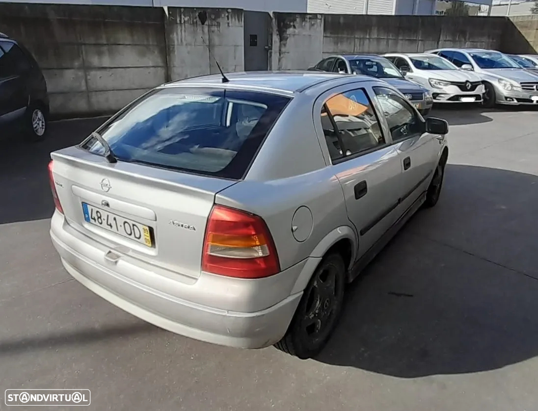 Opel Astra - 2