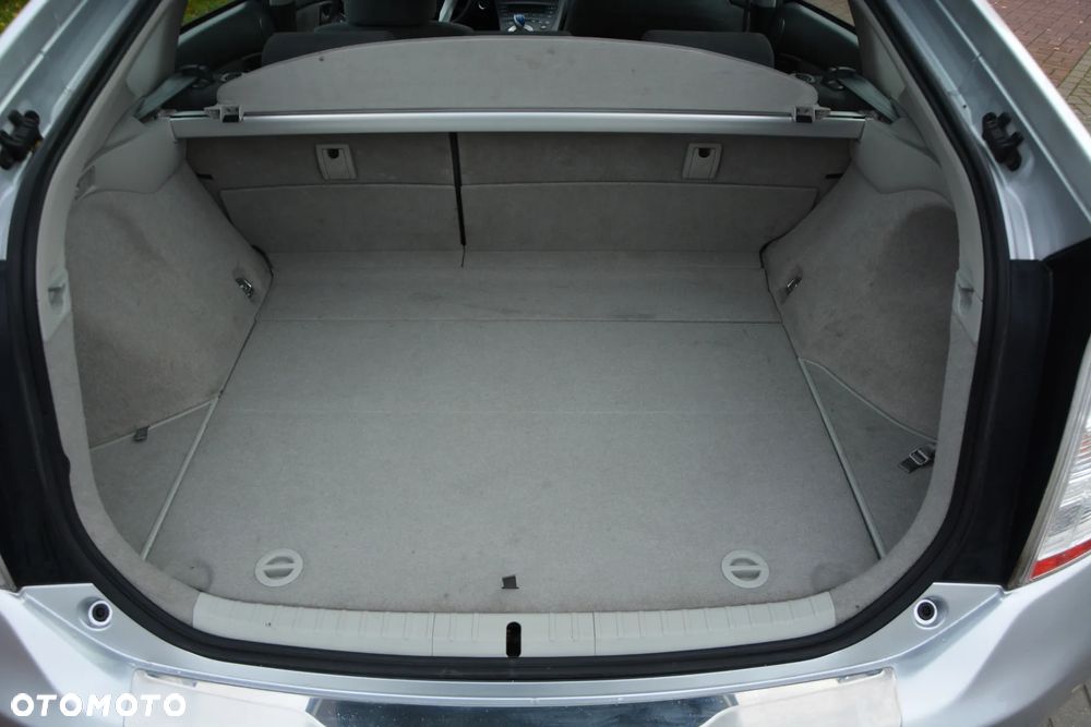 Toyota Prius 1.8 HSD Prestige - 20