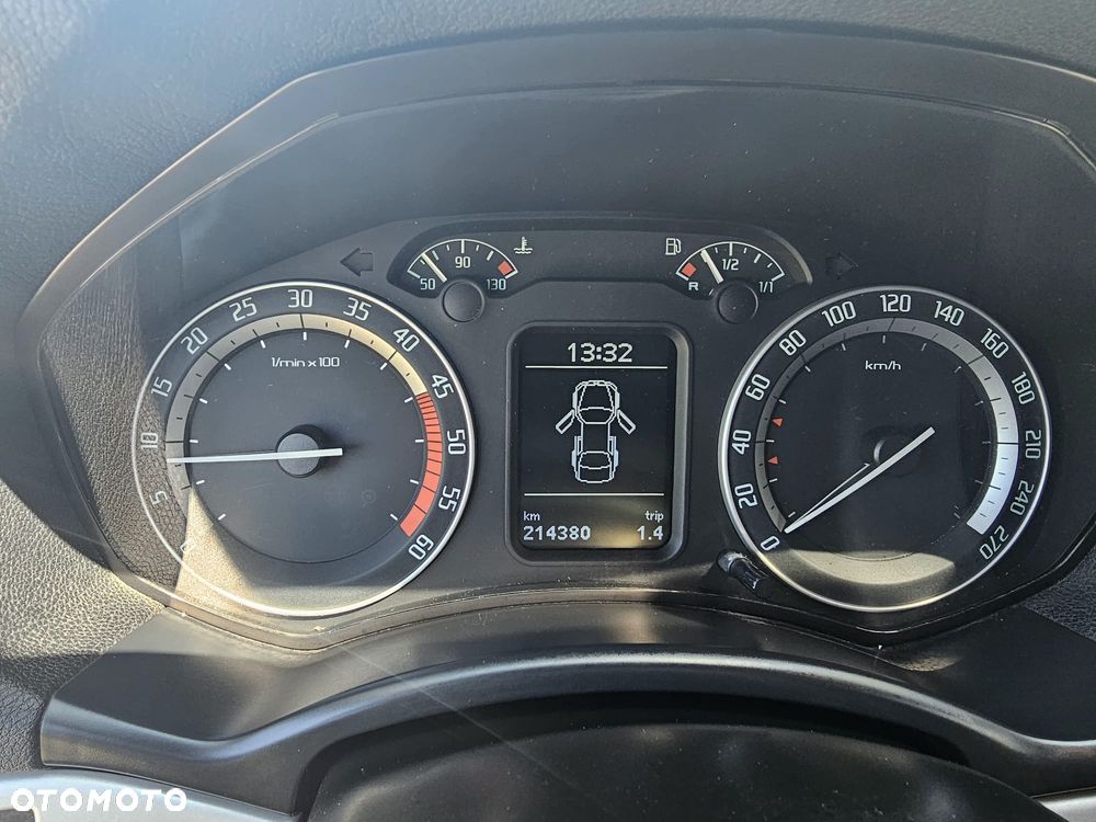 Skoda Octavia 2.0 TDI DPF RS - 16