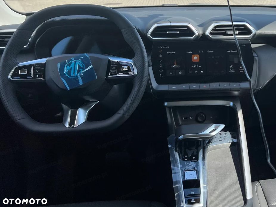 MG ZS 1.5 HEV+ Exclusive - 8