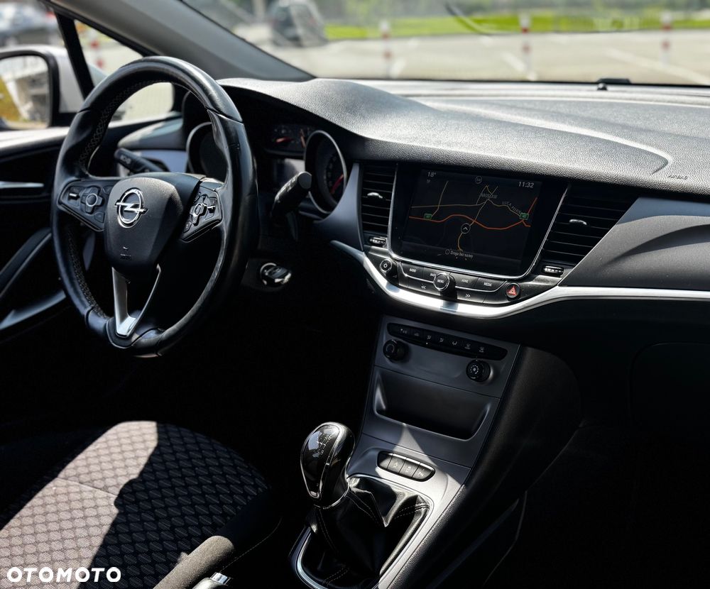 Opel Astra 1.6 D (CDTI) Start/Stop Edition - 10