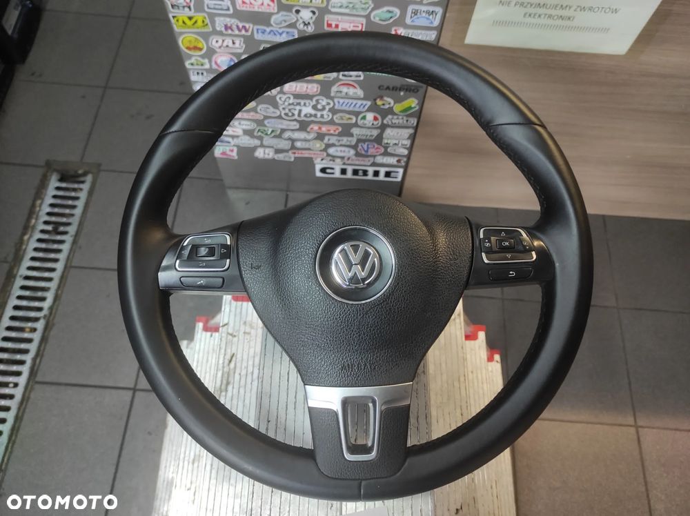 KIEROWNICA 3 RAMIENNA SKÓRA SKÓRZANA MULTIFUNKCJA R LINE VW TIGUAN PASSAT B6 B7 CC SIROCCO CADDY GOLF 5 6 TOURAN EOS POLO 5 6 WYSYŁKA !!! - 2