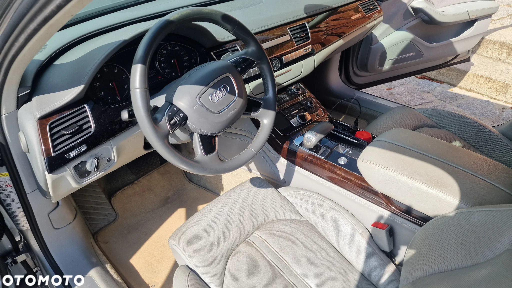 Audi A8 4.2 FSI L Quattro - 11
