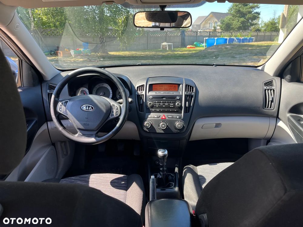 Kia Ceed 1.4 CVVT Attract - 9