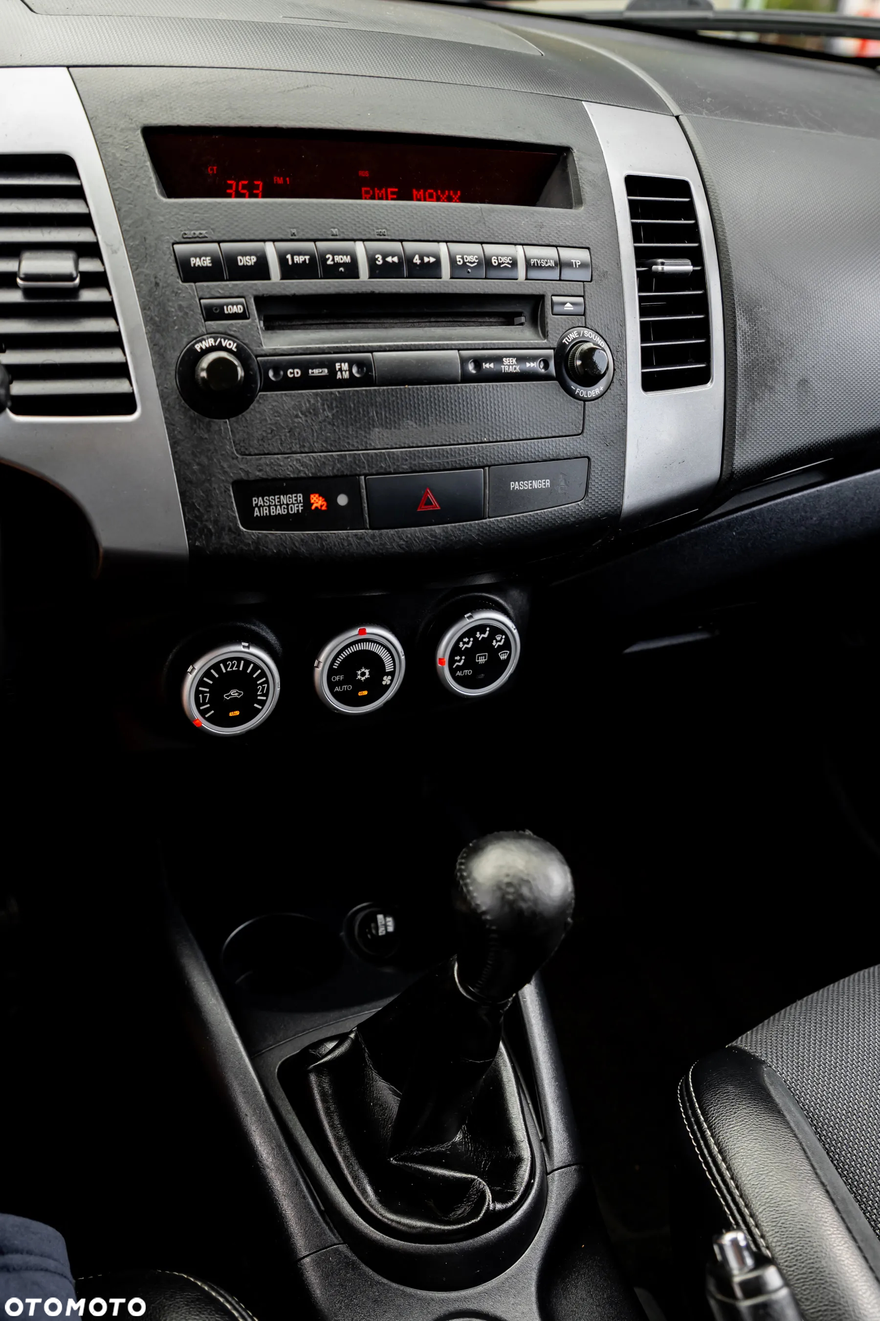 Peugeot 4007 7-Sitzer Sport - 28
