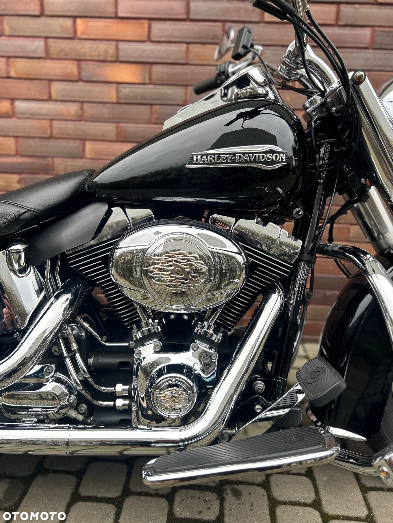 Harley-Davidson Softail Deluxe - 16