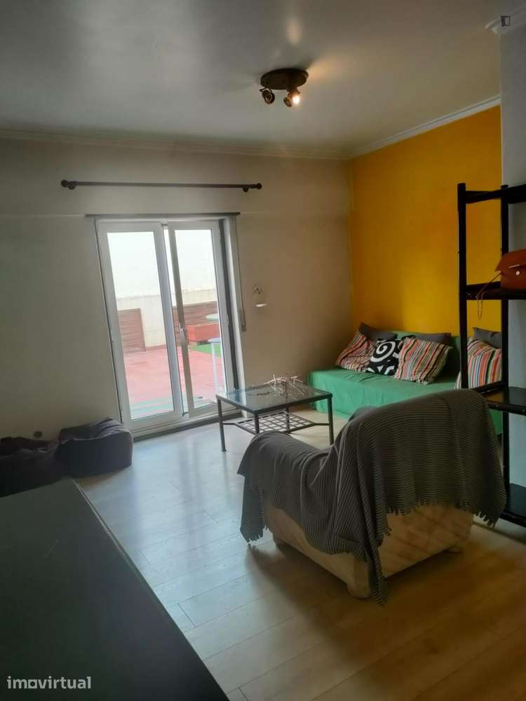 Apartamento com 1 quartos - localizado em Sete Rios Lisbon - Grande imagem: 4/13