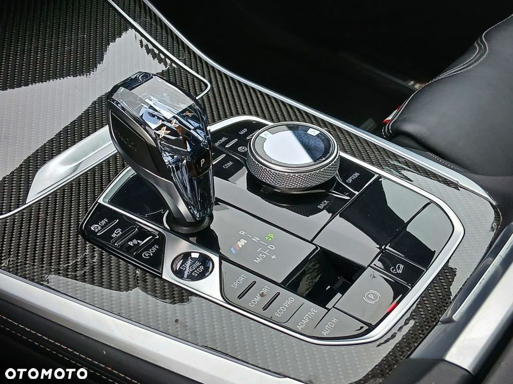BMW X5 M50i - 26