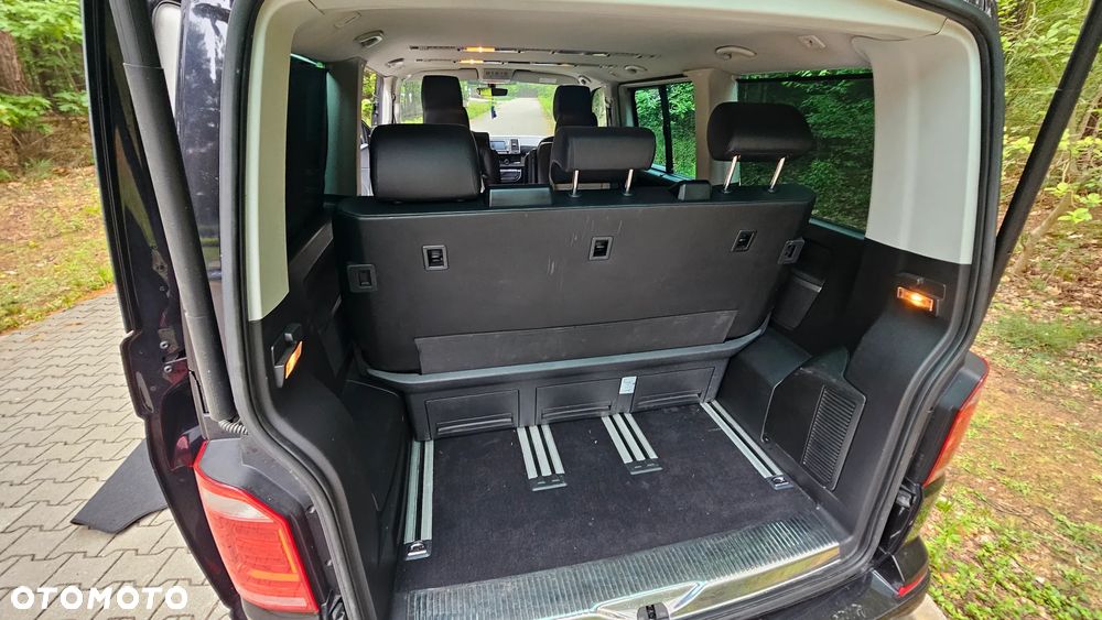 Volkswagen Multivan - 10