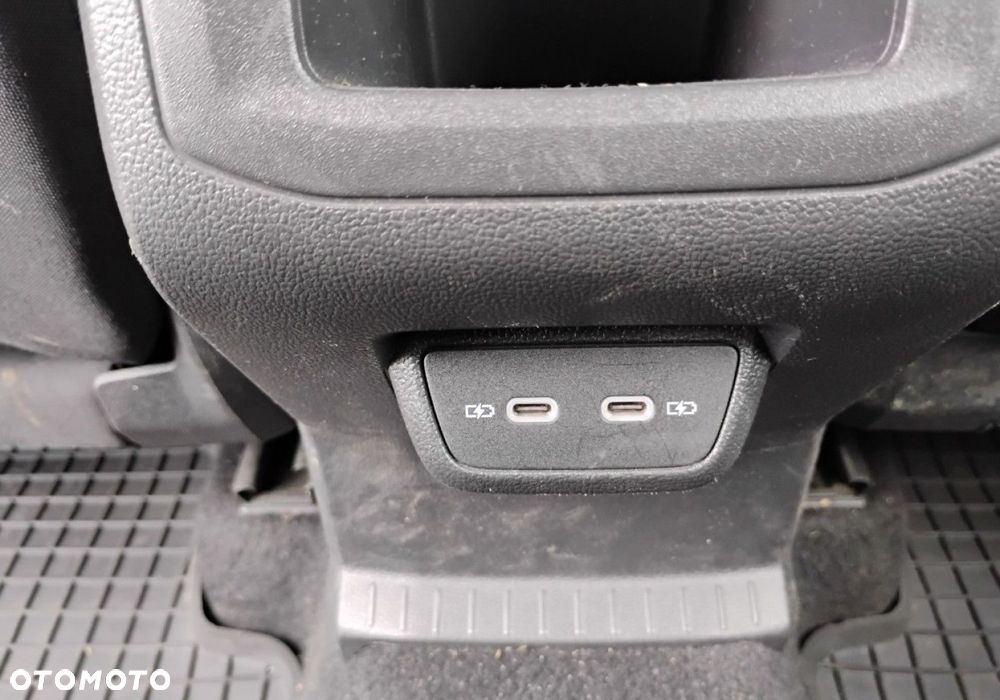 Volkswagen T-Cross - 10