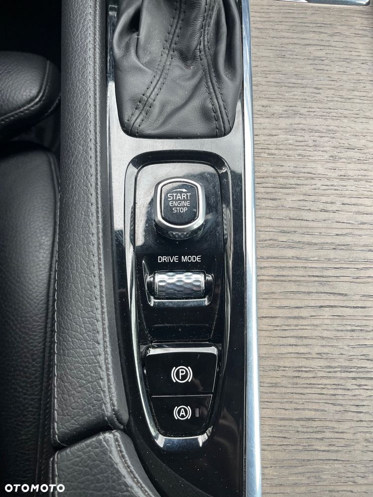Volvo V90 D4 Inscription - 17