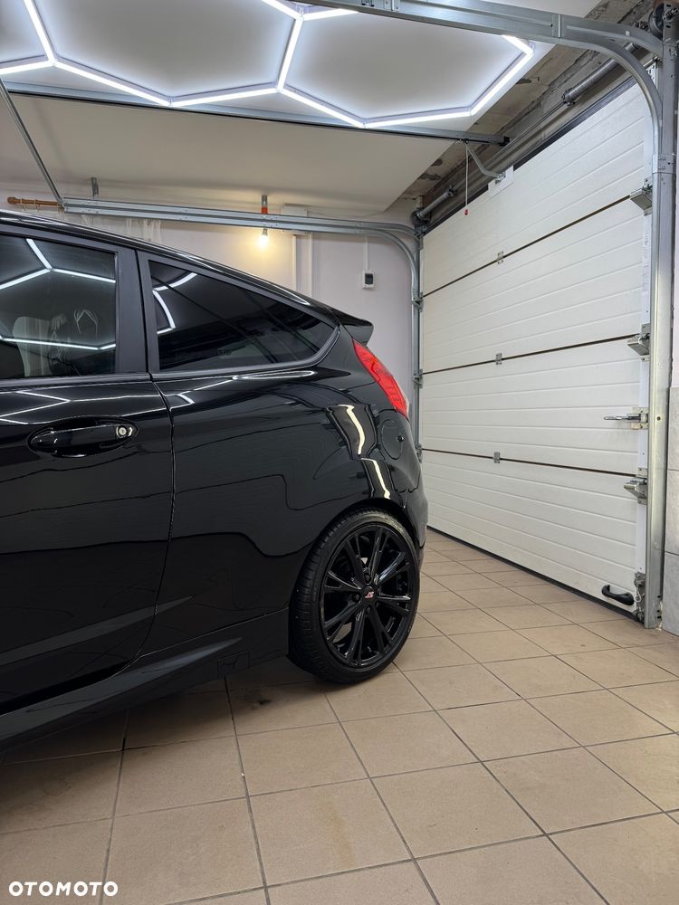 Ford Fiesta 1.0 EcoBoost Black Edition ASS - 24
