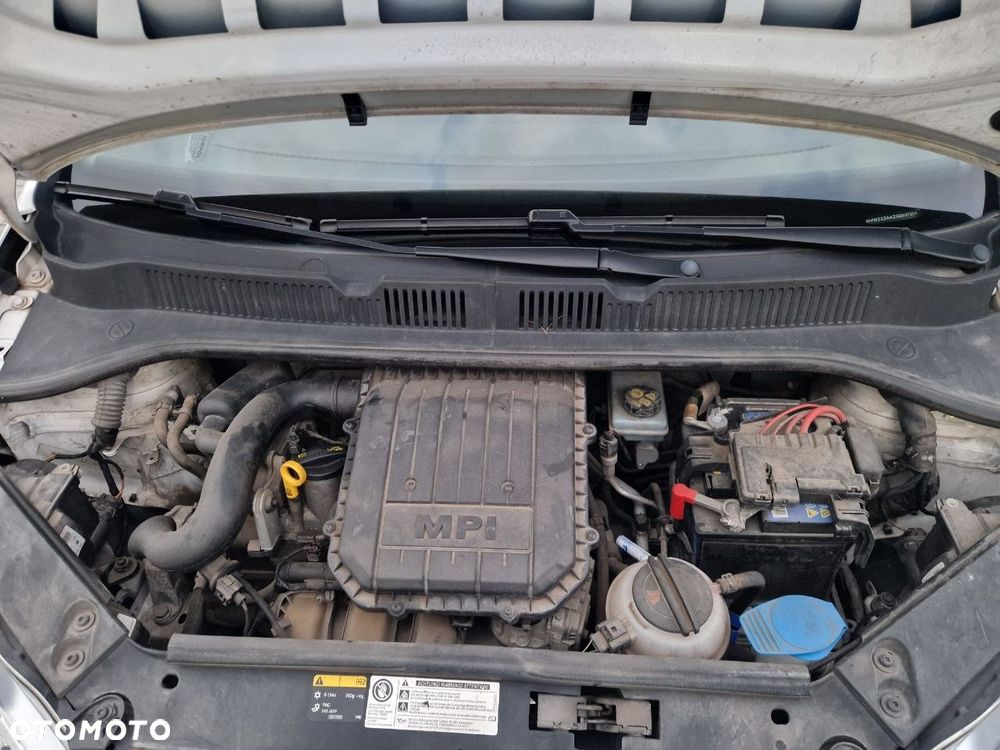 Volkswagen up! - 17