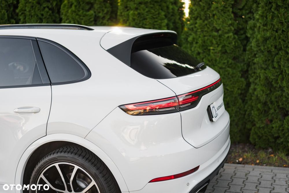 Porsche Cayenne - 39