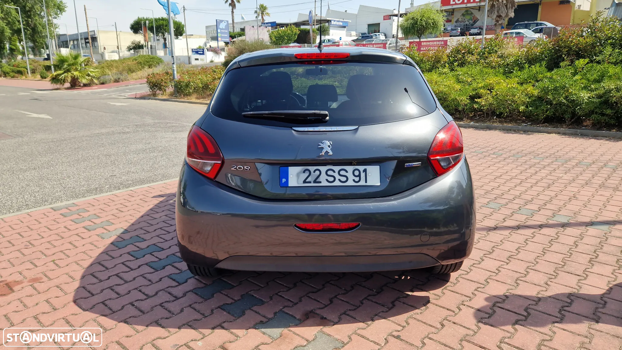 Peugeot 208 1.2 PureTech Style - 5