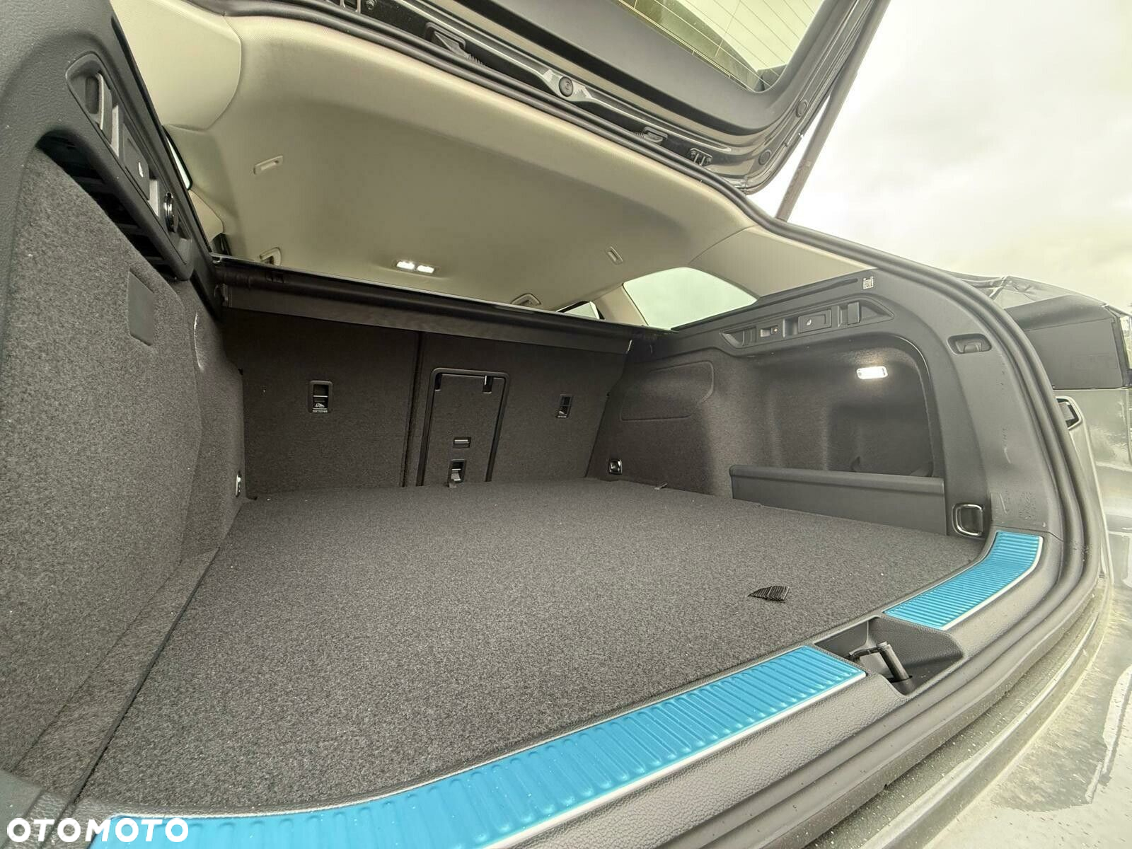 Volkswagen Passat 1.5 TSI eHybrid PHEV Elegance DSG - 38