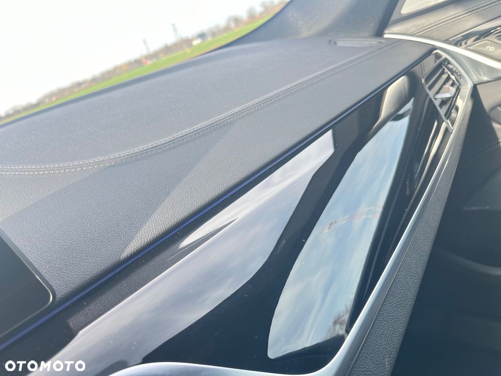 BMW Seria 5 M550d xDrive - 19