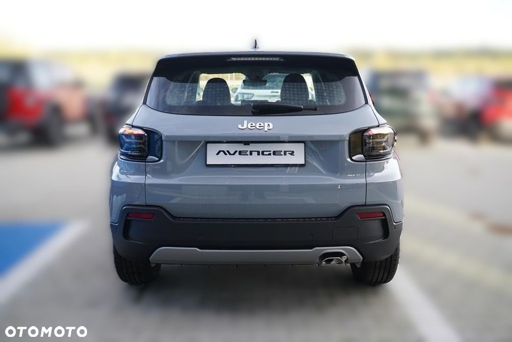 Jeep Avenger 1.2 T3 mHEV Altitude FWD eDCT6 - 5