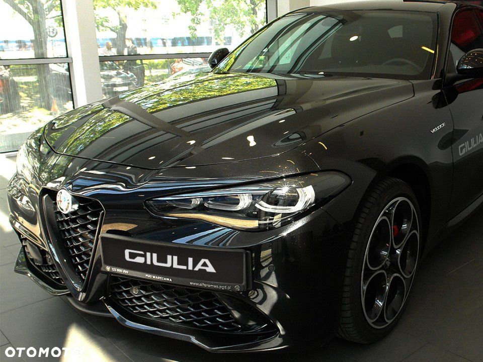 Alfa Romeo Giulia - 4