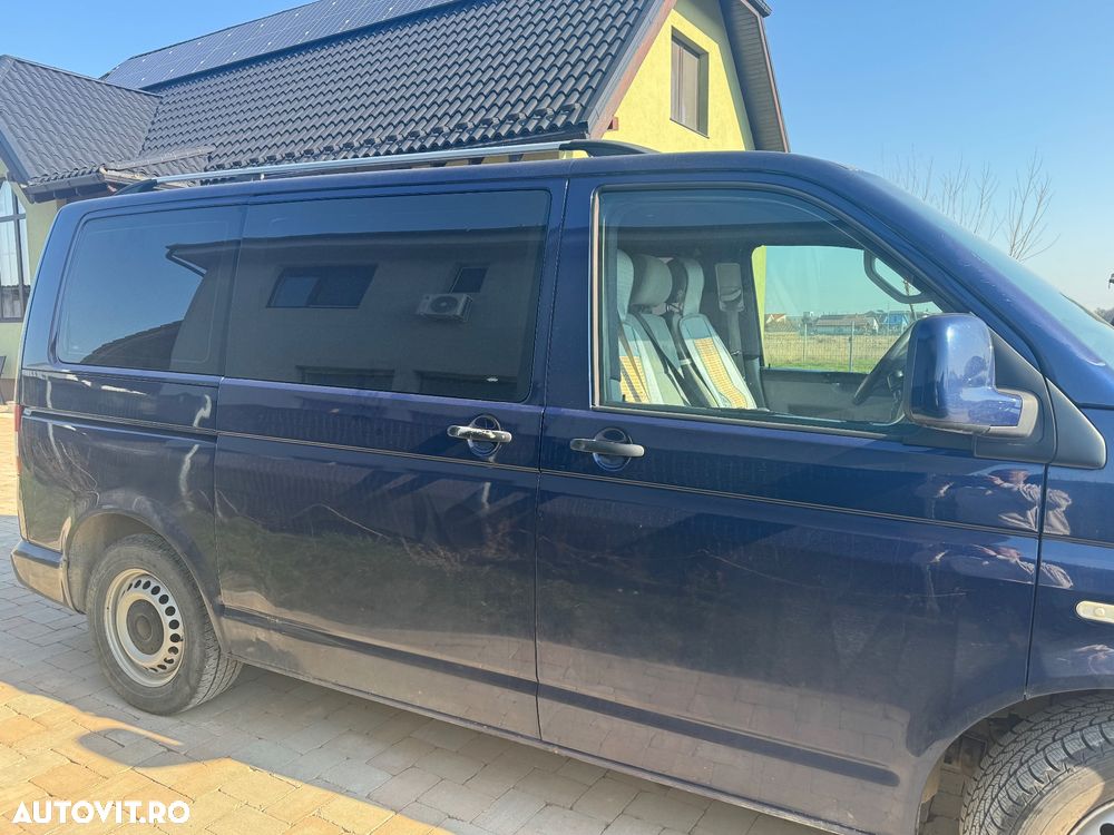 Volkswagen Caravelle - 8