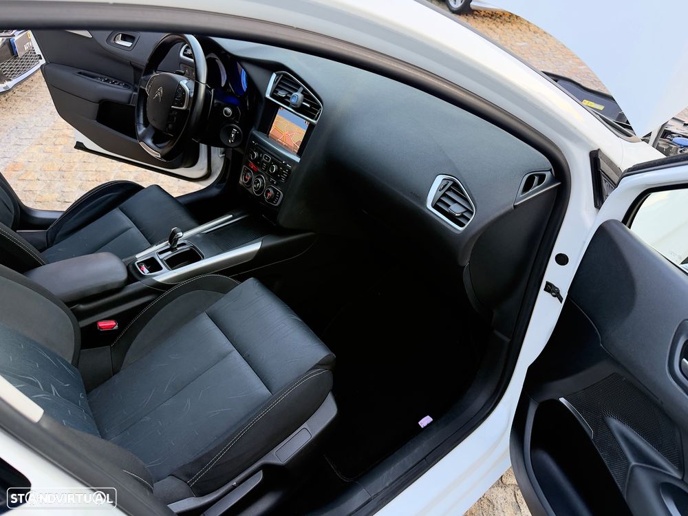 Citroën C4 e-HDi 110 EGS6 Stop/Start System Exclusive - 45