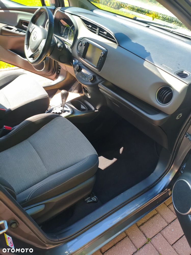 Toyota Yaris - 7