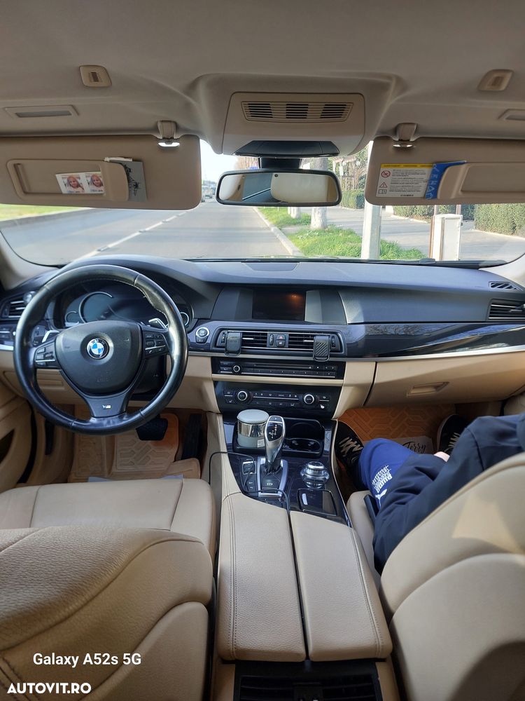 BMW Seria 5 525d xDrive AT - 9