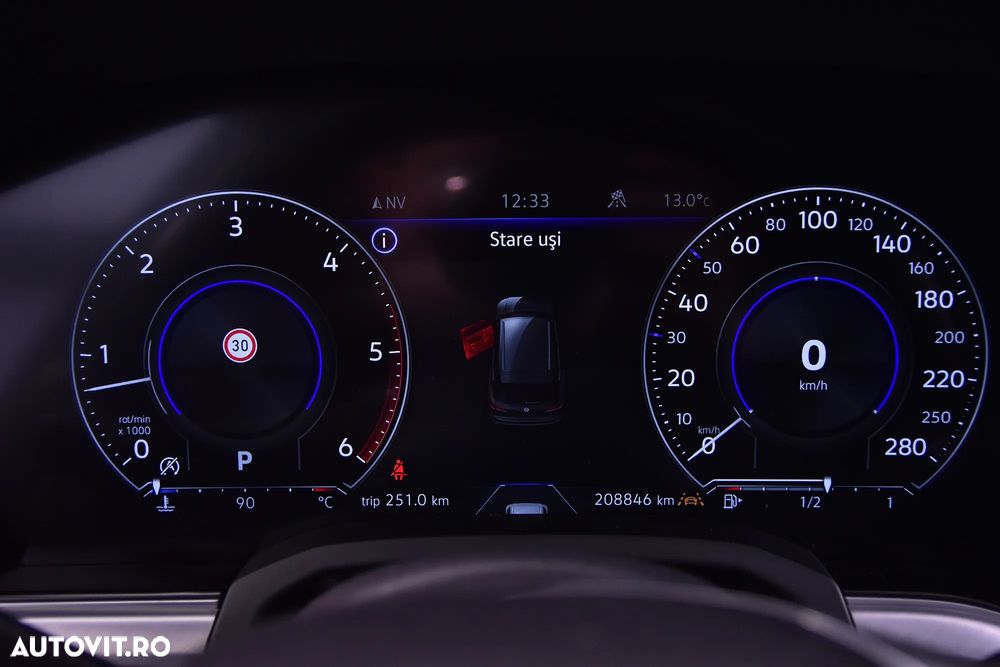 Volkswagen Touareg - 10