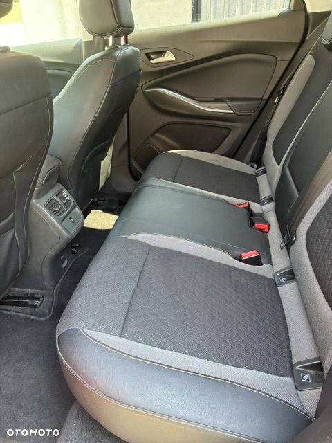 Opel Grandland X 1.2 T Innovation S&S - 10