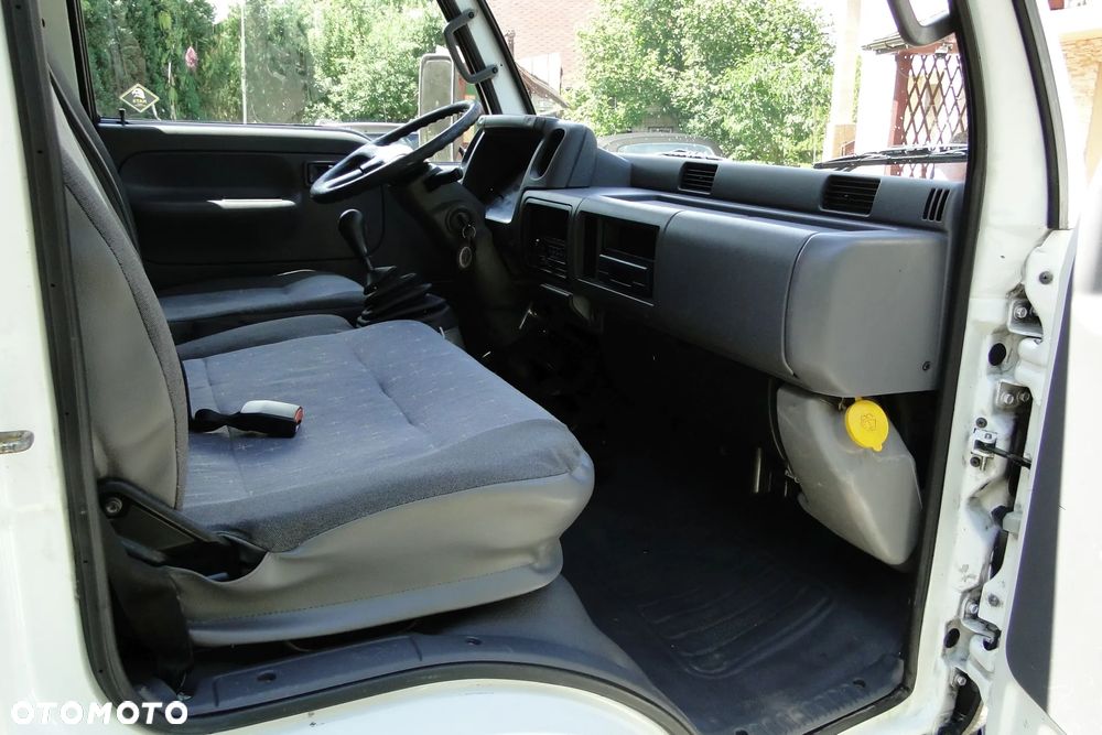 Nissan Cabstar - 9
