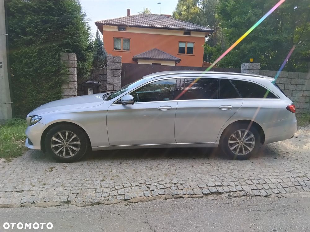 Mercedes-Benz Klasa E 220 d 4-Matic Business Edition 9G-TRONIC - 19