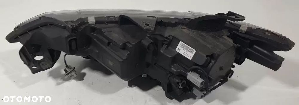 Mitsubishi Outlander Reflektor Prawy ECM921-22E20 - 2