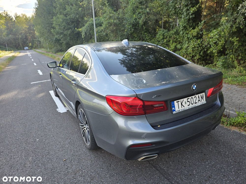 BMW Seria 5 520d xDrive mHEV M Sport sport - 2